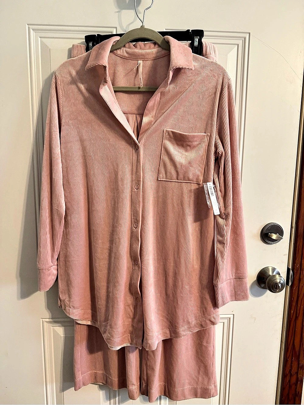 SOMAPleated Button Down & Pants Long/Sleep Set Pleated Set in Pink Size Medium N